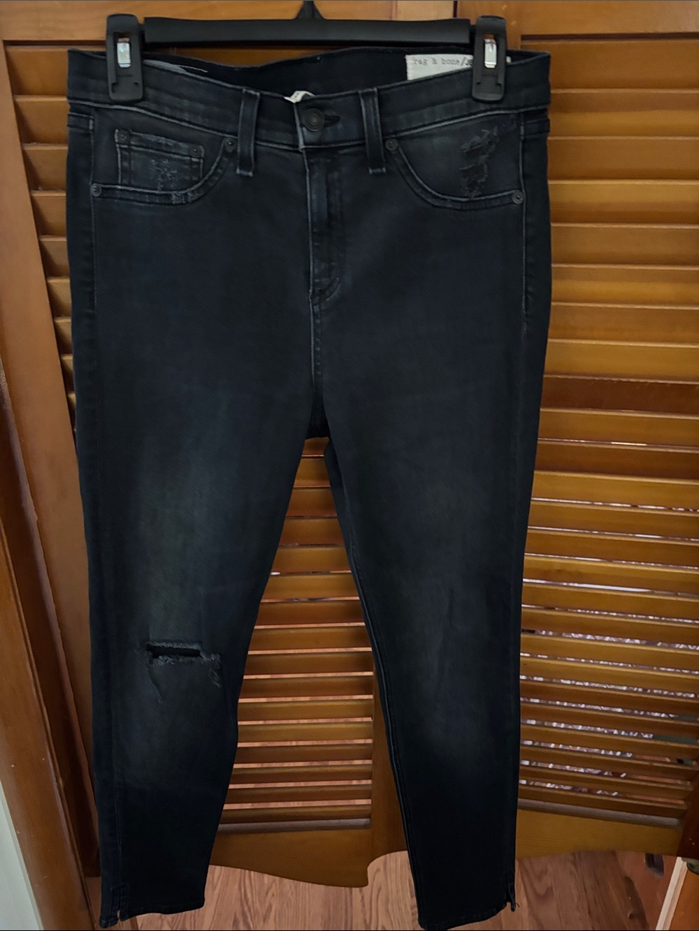rag & bone Black Skinny Jeans with Subtle Knee Distress